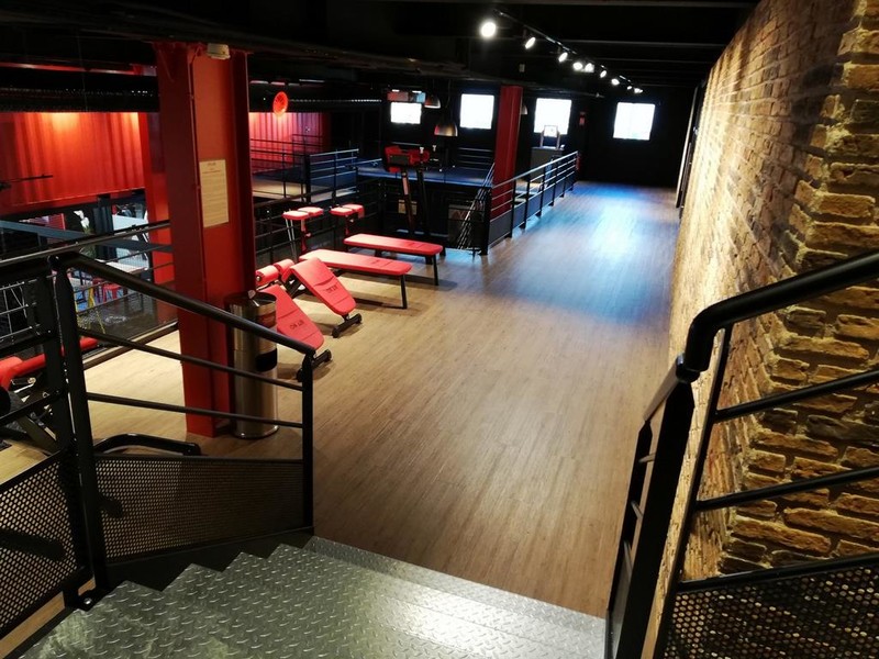 Aménagement mezzanine ERP dans salle fitness