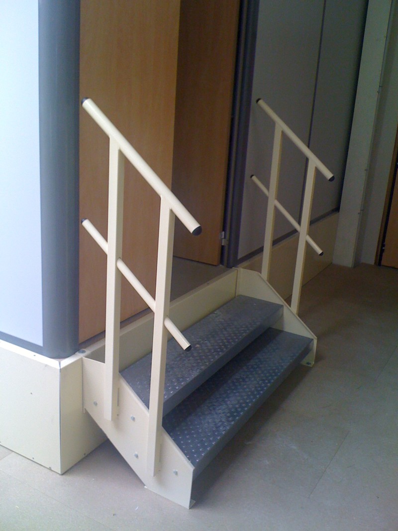Petit escalier industriel 2 marches